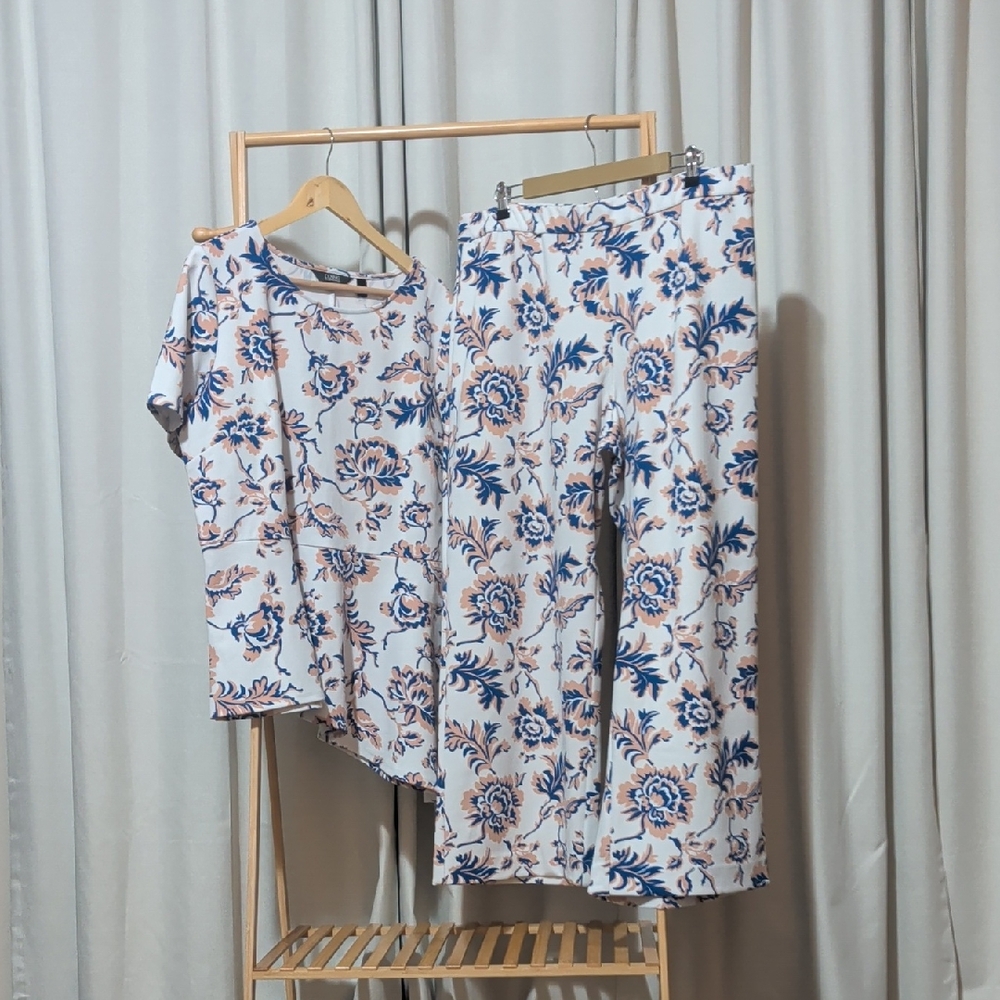 Floral Two-Piece Top & Wide-Leg Pants Set - Blue & Peach on White
